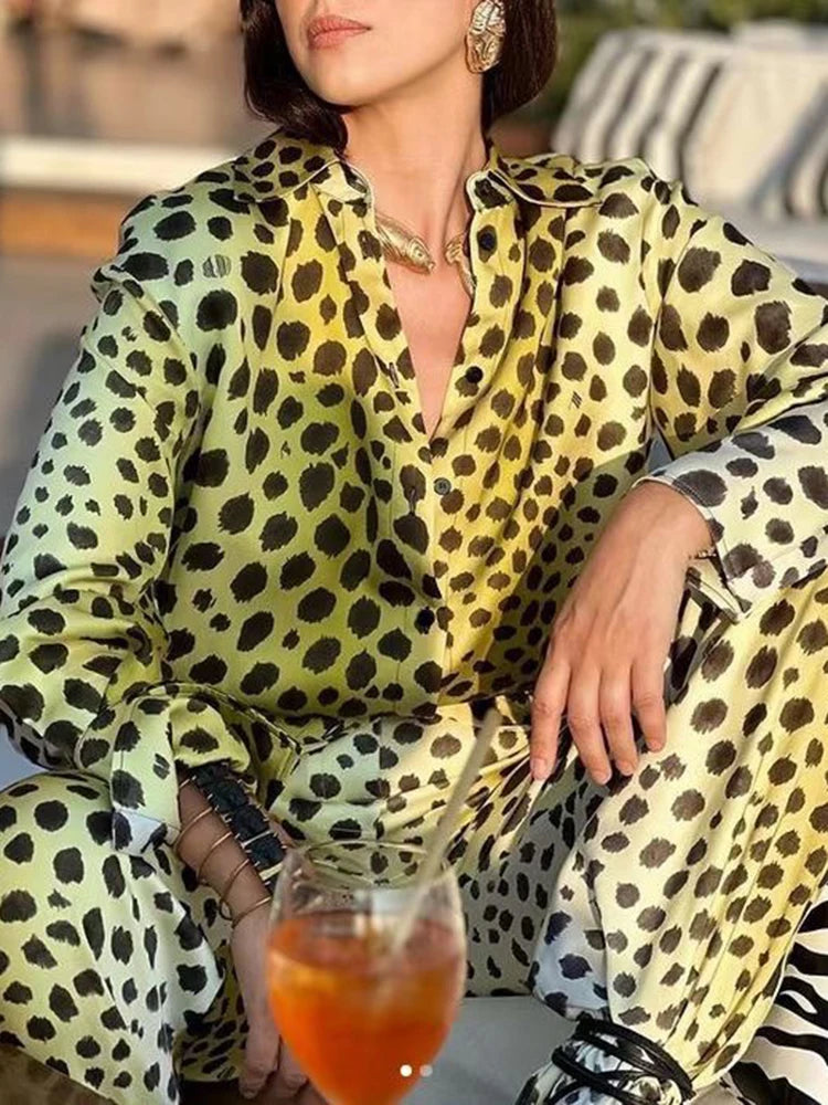 The Isabeau Leopard Lapel Set