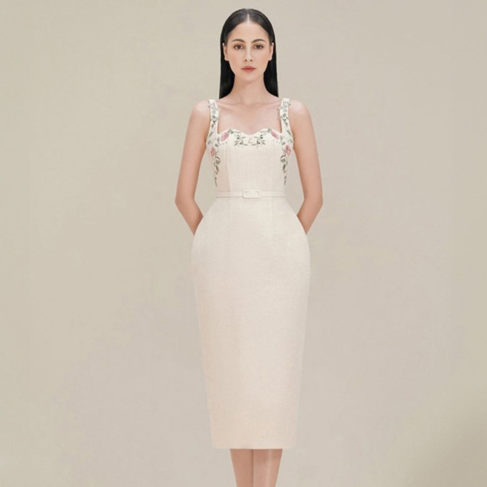Heavy embroidery dress with straps elegant and hip-hugging skirt