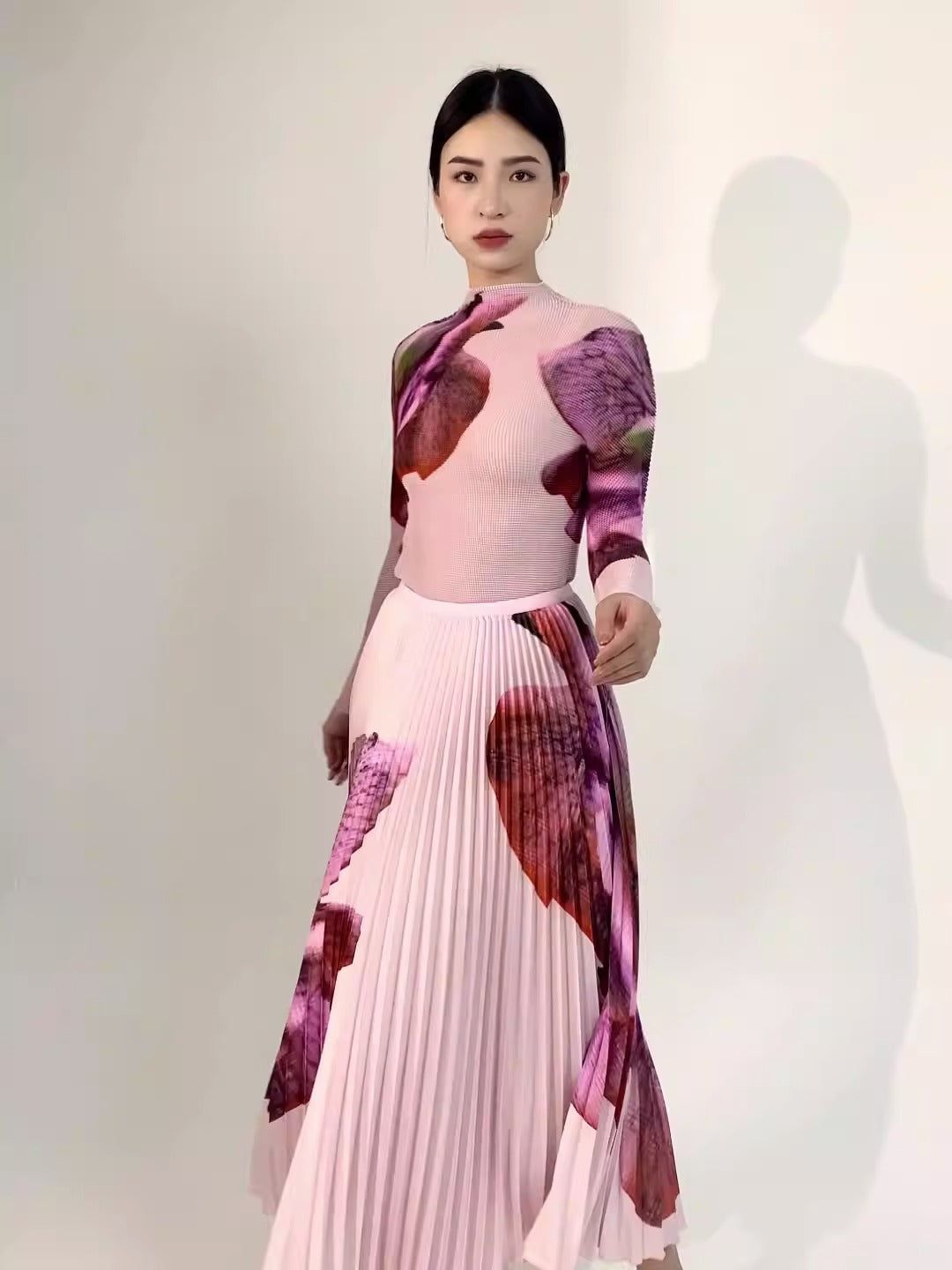 Fashionable Women&