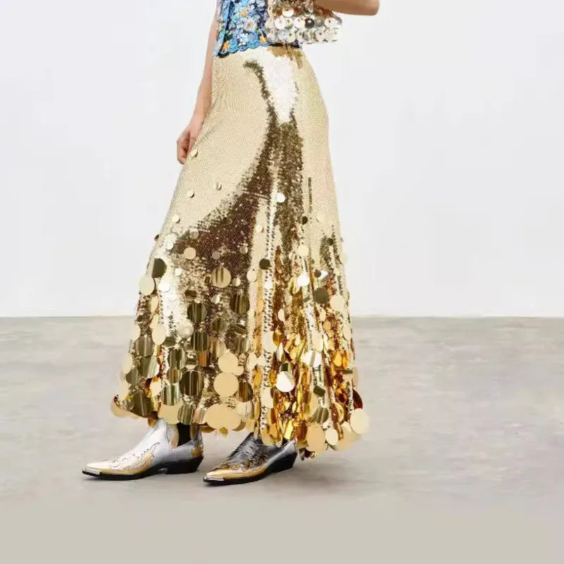 Fashionable half skirt with big sequins
