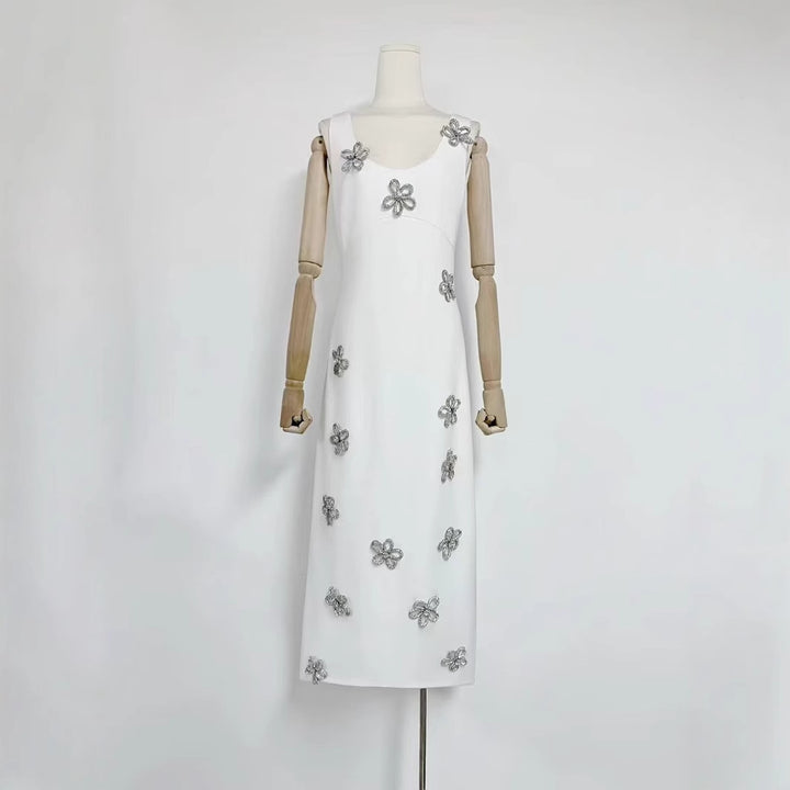 Summer U-neck sleeveless diamond studded three-dimensional flower slim fit black dress with buttocks wrapped