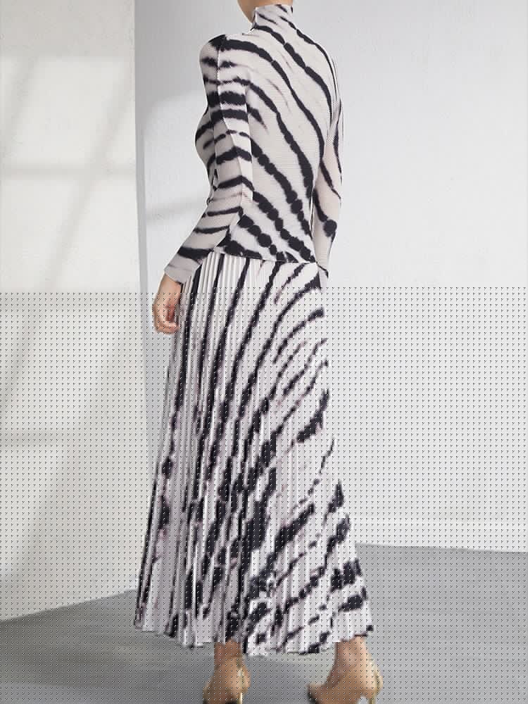 Striped Contrast Color Pleated Suit For Women Pullover Top Long Sleeve A-line Skirt Two Piece Set New Spring
