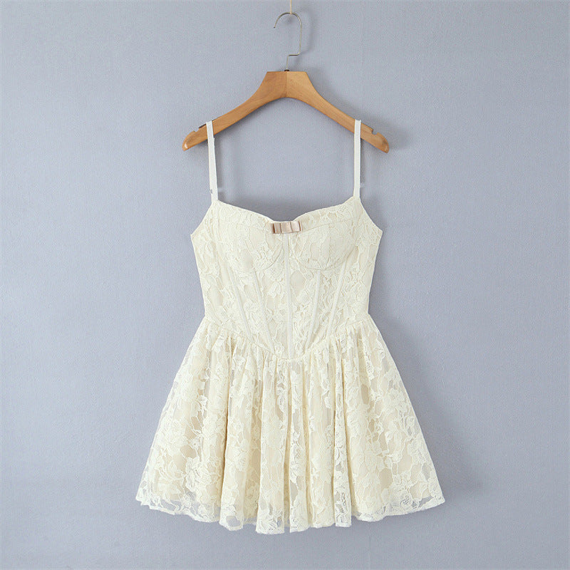 Fashionable and Sexy Lace Embroidered Fitted Waist-Slimming Dress