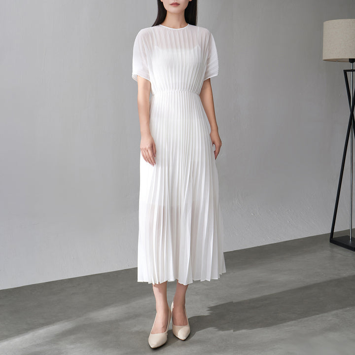 Short sleeved waist cinching solid color pleated skirt