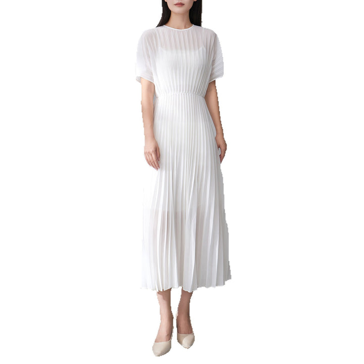 Short sleeved waist cinching solid color pleated skirt
