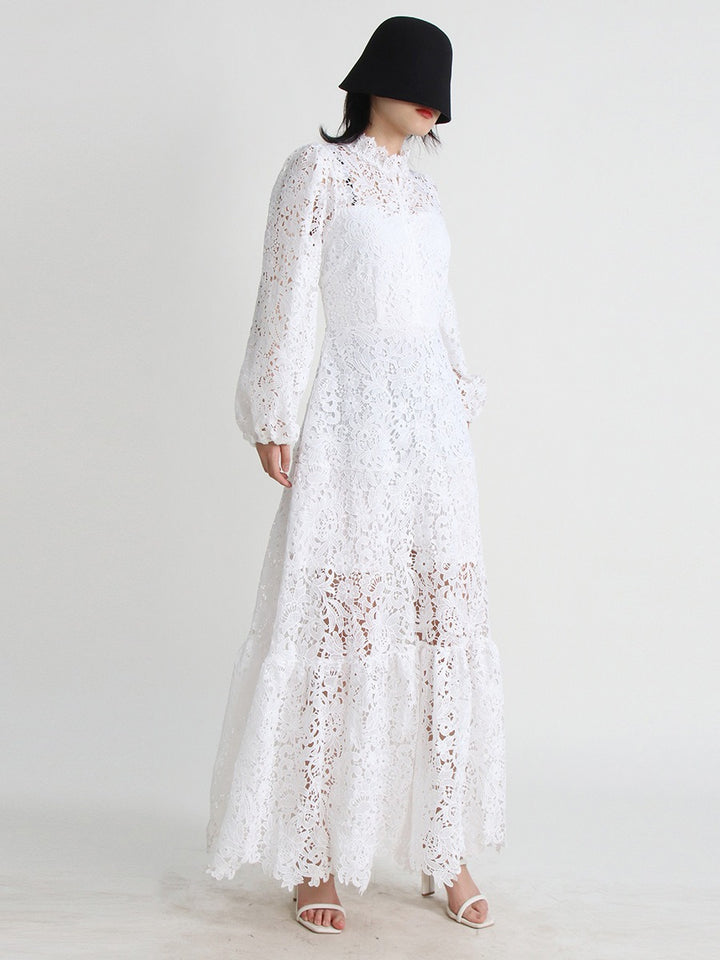 Fashionable lace hollowed out heavy-duty embroidered stand up collar bubble sleeve dress