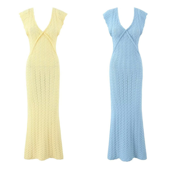 V-neck sleeveless dress