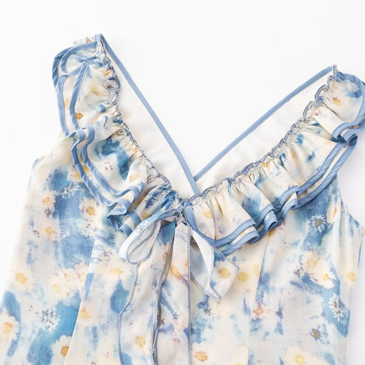 V-neck ruffled ribbon dress