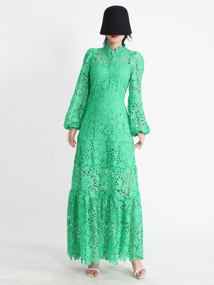 Fashionable lace hollowed out heavy-duty embroidered stand up collar bubble sleeve dress