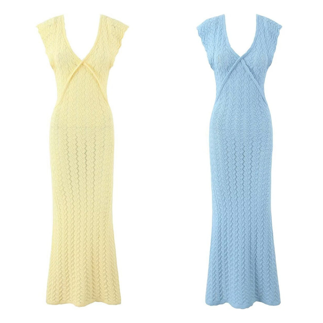 V-neck sleeveless dress