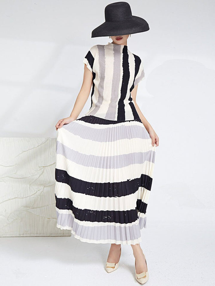 Elegant Pleated 2 Pieces Set Women&