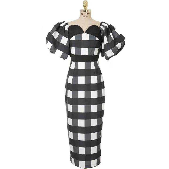French Vintage Black and White Plaid Peach Heart Neck Bubble Sleeve Temperament Slim Fit Mid length Wrap Hip Dress
