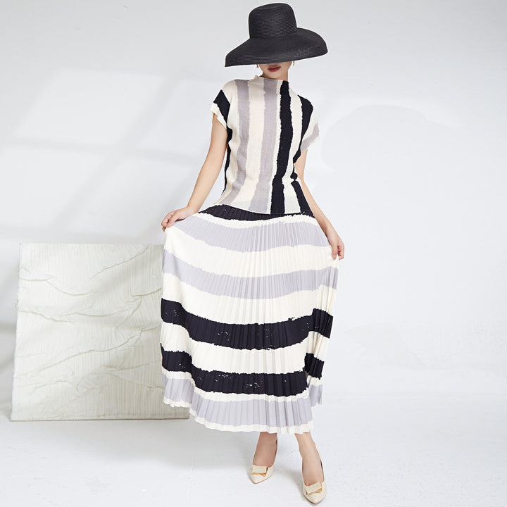 Elegant Pleated 2 Pieces Set Women&