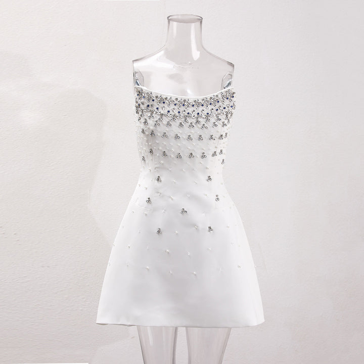 Heavy industry diamond studded strapless three-dimensional puffy skirt, a niche design in Vietnam, a small black dress with elegant temperament