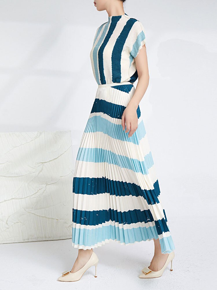 Elegant Pleated 2 Pieces Set Women&