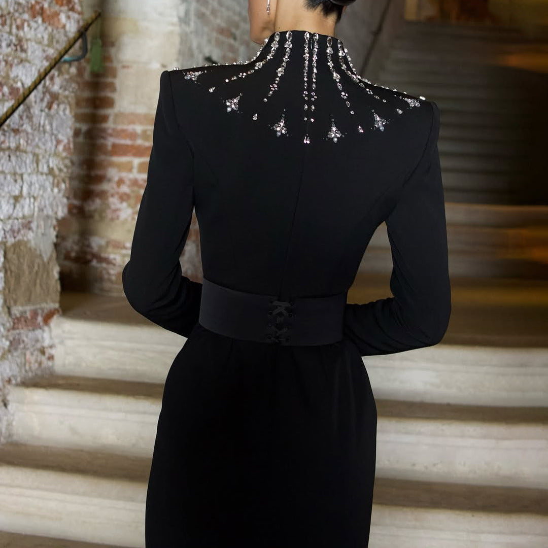 Elegant Lady-Style Long Dress with Rhinestone Detailing, Sexy Fitted Waist-Accenting Maxi Dress