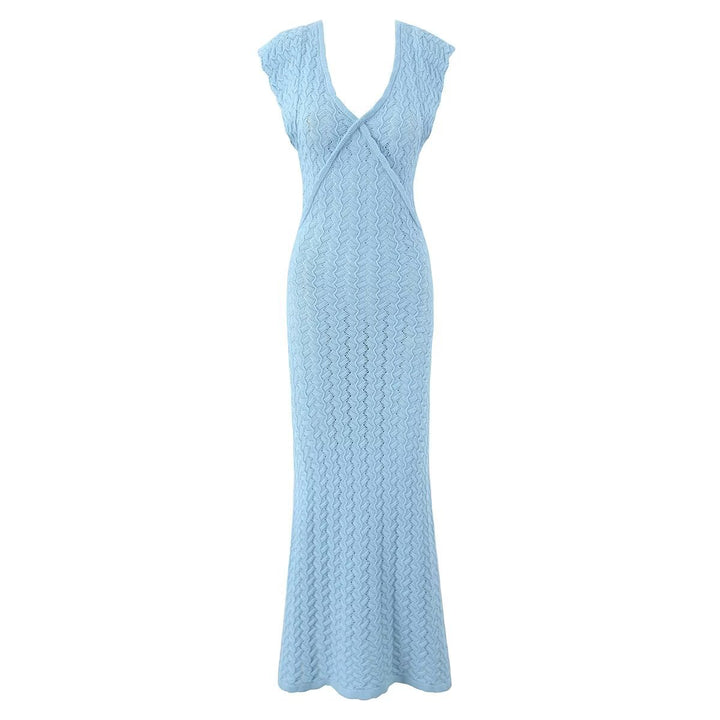 V-neck sleeveless dress