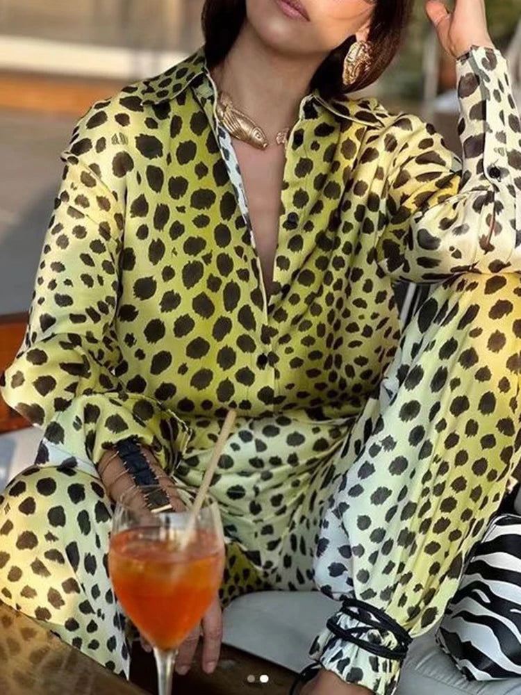 The Isabeau Leopard Lapel Set